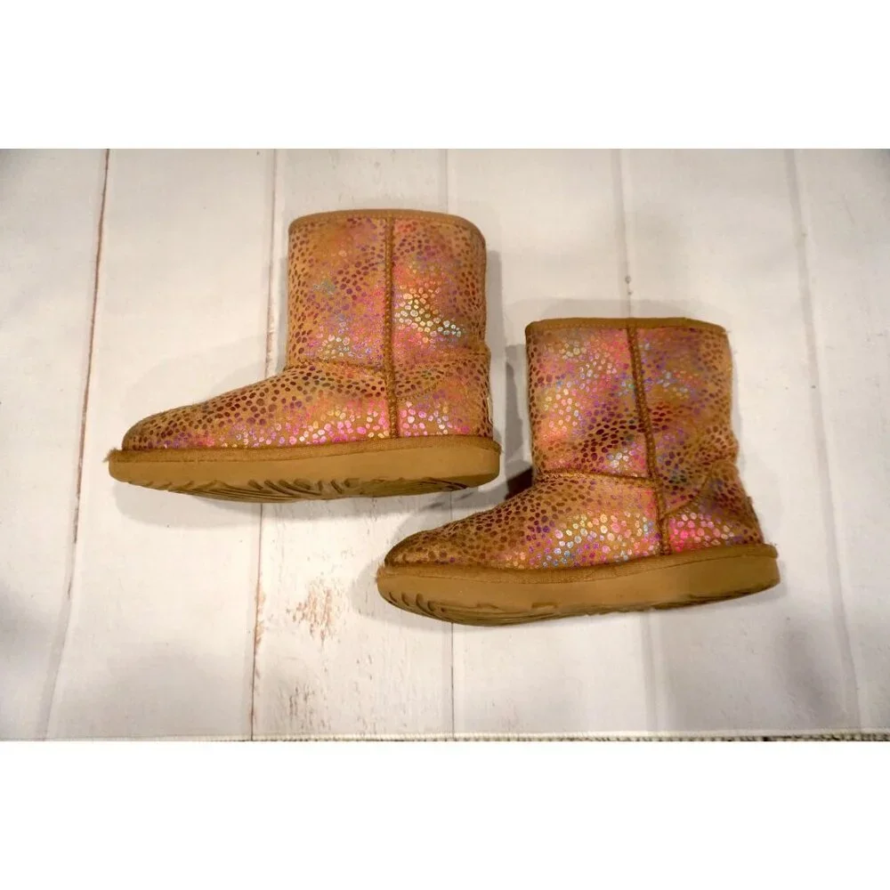 UGG Girls Kids' Classic II Spots – Size 2 - Picture 9 of 14